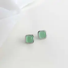 ガラスキャッツアイスクエアジオメトリックデイリービジネス用ピアス【エレガントなデザイン・グリーン】