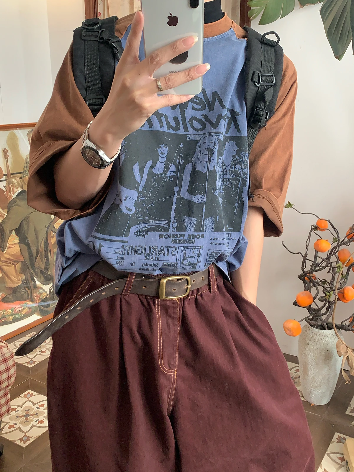 アメリカンヴィンテージ風 ラグラン袖半袖Tシャツ：バンドカラーシャツ 黒の実用性とシーン別適用