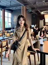 レトロデザインのスーツカラー ワンピース【カーキ・ウエスト絞り・フレアスカート】