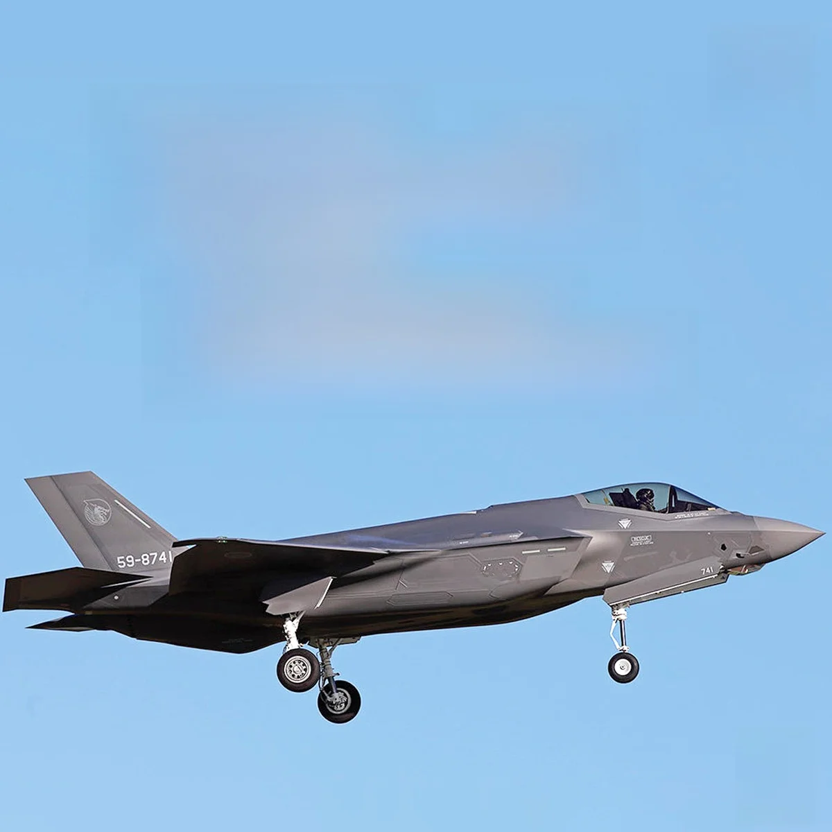 おもちゃ飛行機を選ぶときに迷うなら、F35戦闘機のディテールが答えになる？