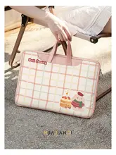 小型ノートパソコン対応の重厚感あるバッグ【MacBook用・スリムデザイン・女性向け】