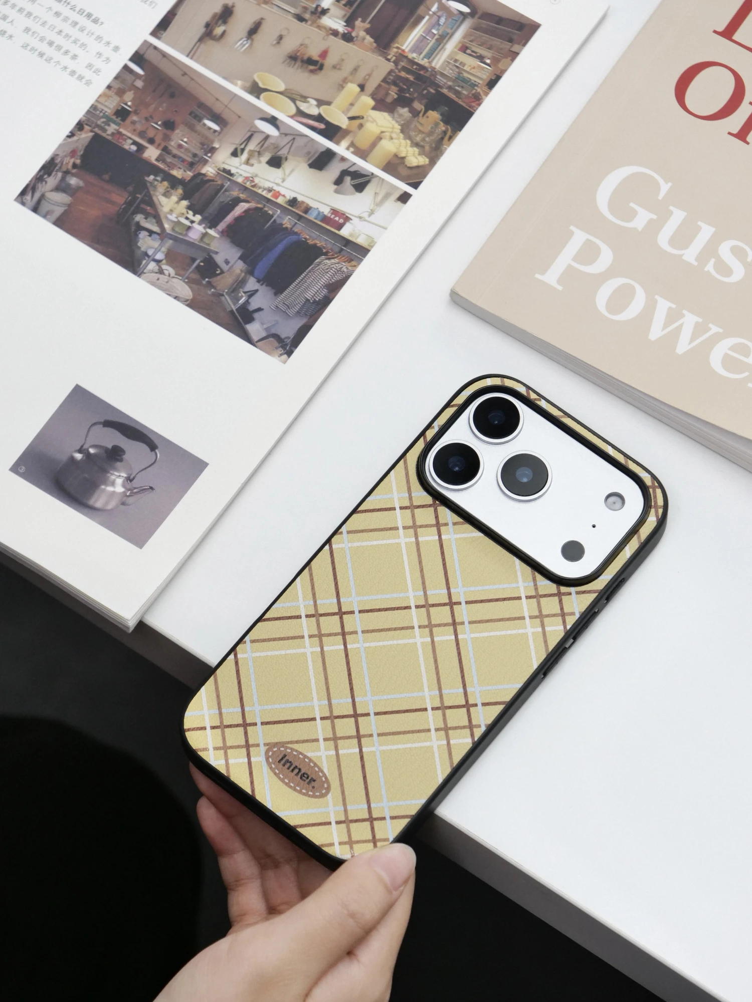 革スマホカバーは傷みやすい？チョコレートクリームシリーズの実際の耐久性と使用シーン