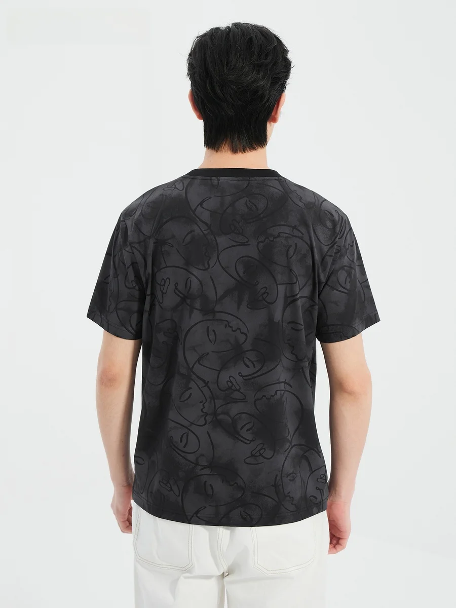 メンズ プリントtシャツ フルプリント半袖Tシャツのフィット感と素材特性を徹底解説