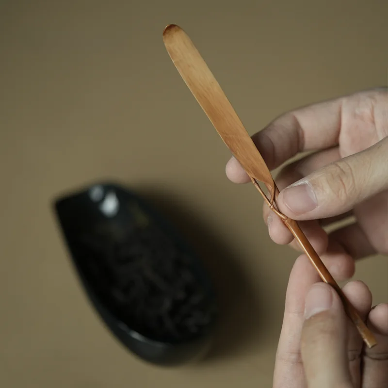 竹葉模様彫刻の高級茶さじ：江戸時代道具としての伝統美と実用性の融合