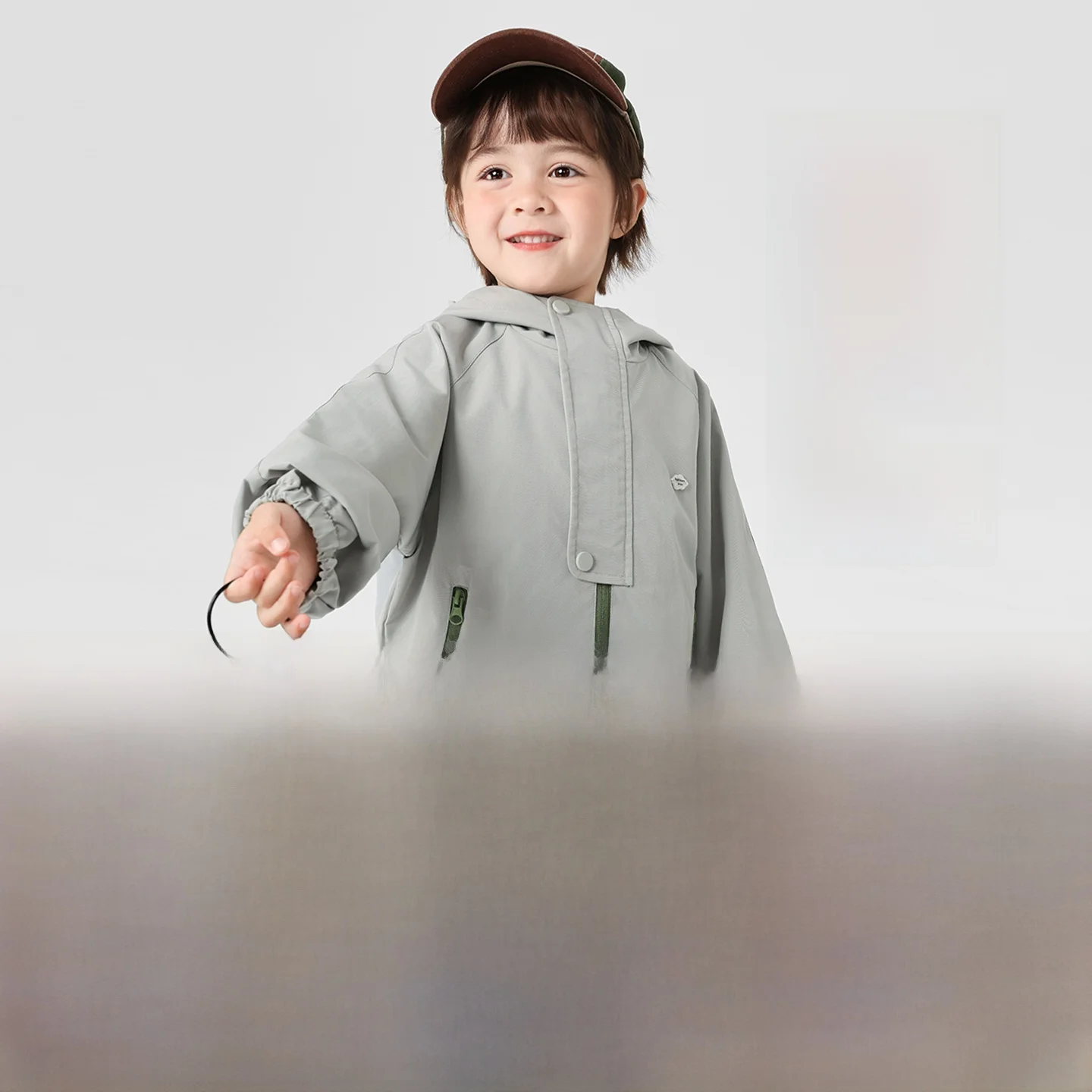 アウトドア系に必要なトップスは、これで決める？子供の春秋シーズンに最適なセットアップの選び方