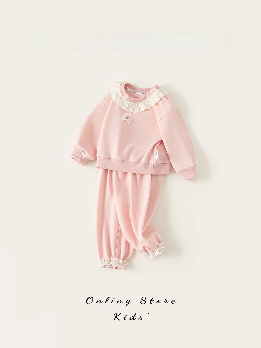 春の新作ベビー服【女の子用・可愛いデザイン・春秋対応】の特徴と実際の使用シーン