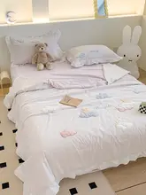 極上の柔らかさ！雲刺繍デザインの全棉ウォッシャブル夏用キルト【ダブル対応・洗濯機可】（セットアップ対応）