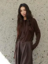 リバーシブルなフィットTシャツ【肌触りの良いオーストラリアメルノウール】