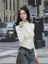 高パフォーマンスのタートルネックニット【シルエットを美しく見せる・秋冬用・長袖】