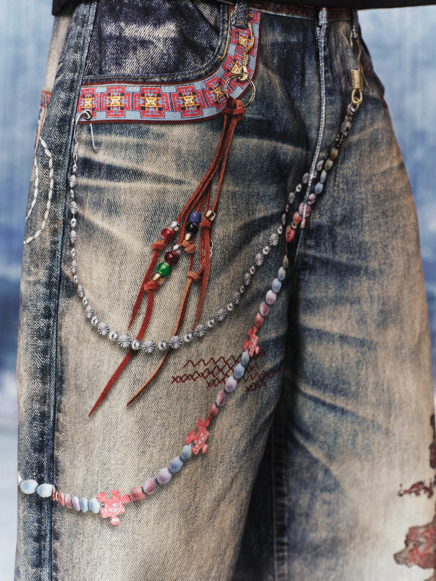デザインデニム【刺繍デザイン・ブリ生花シリーズ】の特徴と実用性を解説