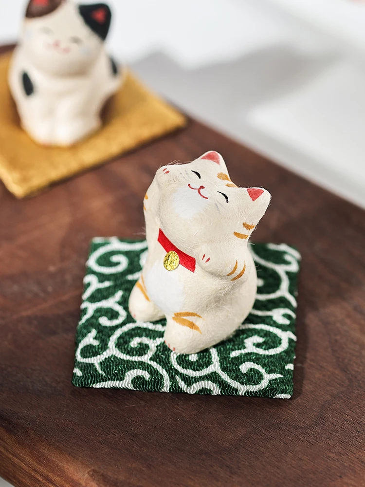 和紙製ミニ猫の置物：おしゃれなデスクアクセサリーとしての実用性と空間融合の仕組み