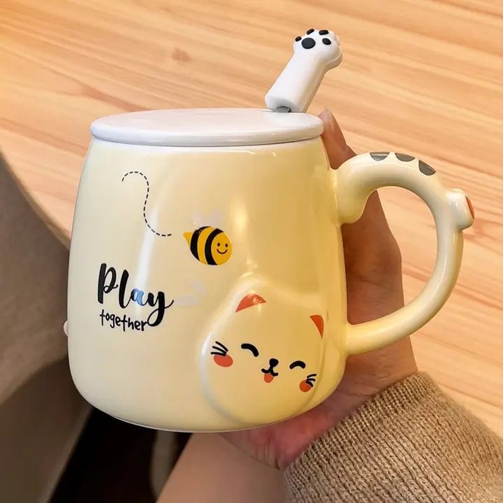可愛い猫デザインの陶器製マグカップ【蓋付き・スプーン付き・家庭用・コーヒー・ミルク】