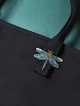 インディアシルク製 手刺繍ドラゴンフライブローチ【エレガントなスーツ用ピン・女性用バックや帽子に最適】