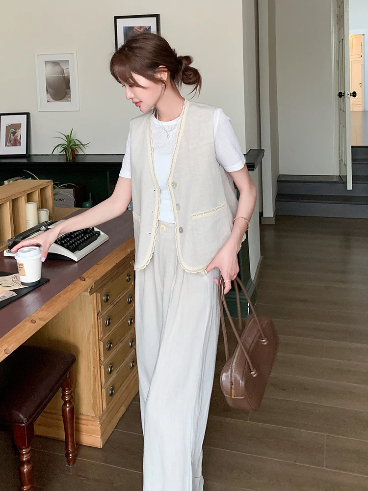 時短で作れるきれいめコーデに欠かせない1アイテムは？