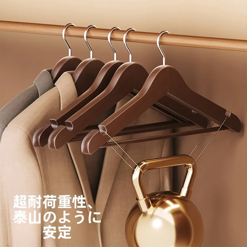 洋服ハンガーを選ぶときに迷うのは、本当に「見た目」だけなのか？