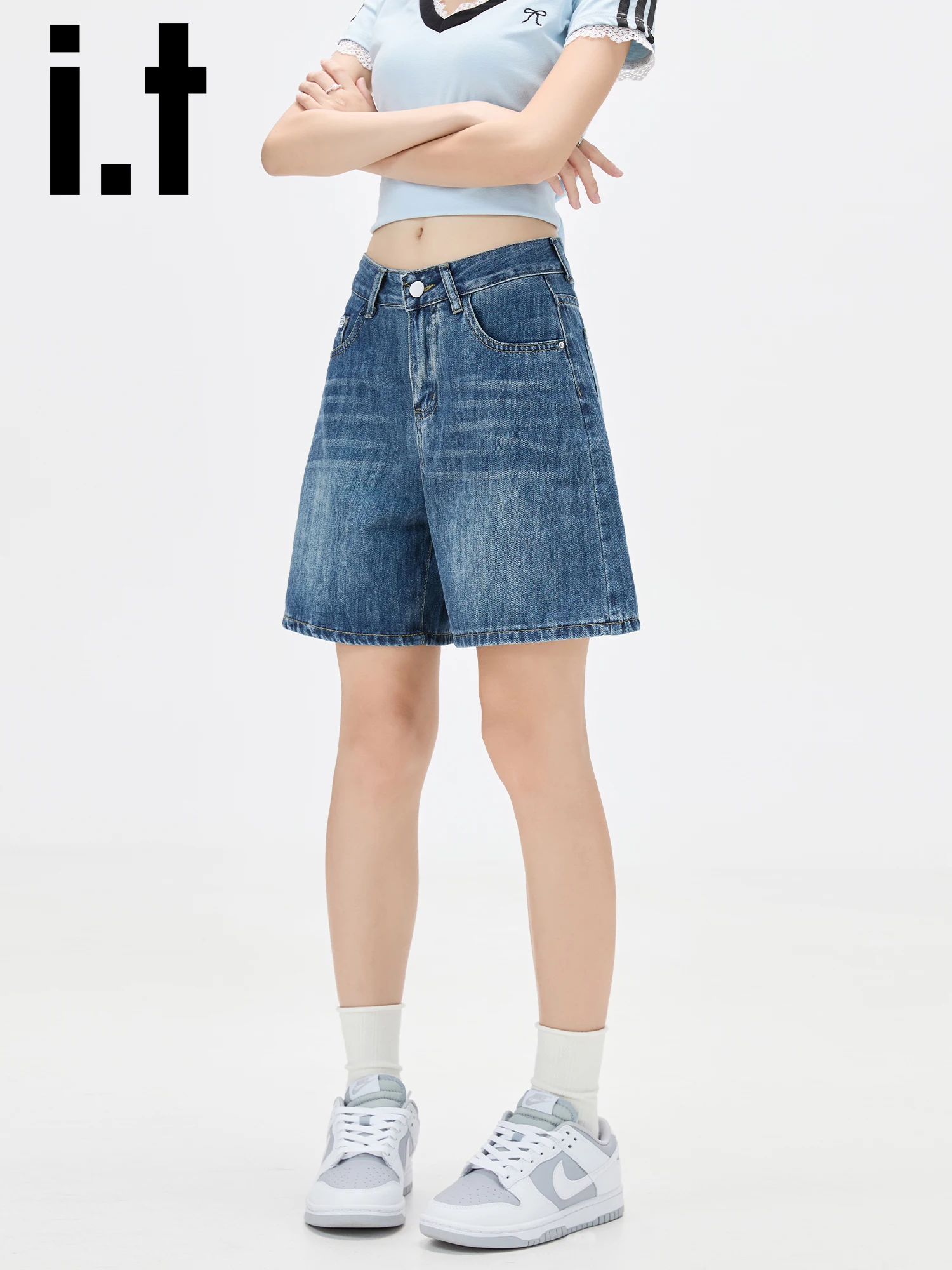 スライディングパンツとラップパンツの違いを知れば、今すぐ着たいデニムショートパンツは？