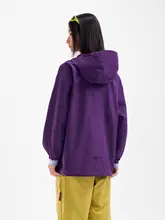 紫色のアウトドア用防風・防水ジャケット【女性用・耐磨素材・登山用】