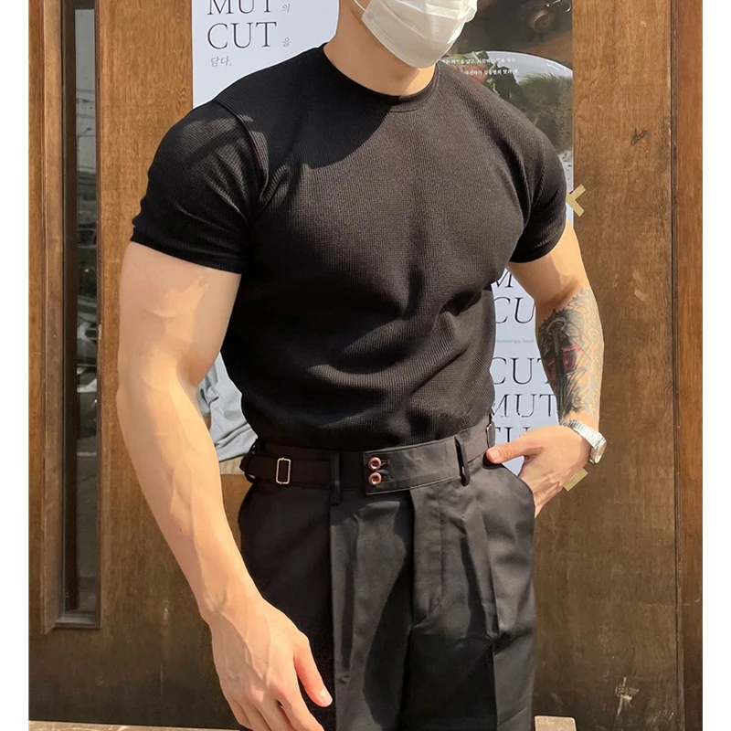 メンズ夏用Tシャツは、カットオフとどう選ぶべき？