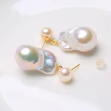 天然淡水バロックパールのミラーフィニッシュイヤリング【ヴィンテージ風・不規則なデザイン・顔をシャープに見せる】