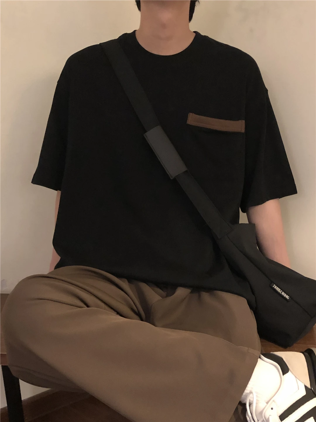 ナンガTシャツは本当に定番なのか？日常の一枚としてどう活用するべきか
