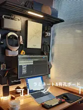 貧乏美学の金属製シェルフと女の子用デスクの書棚【穴あけ不要・床置き式収納ラック】（セットアップ対応  ）