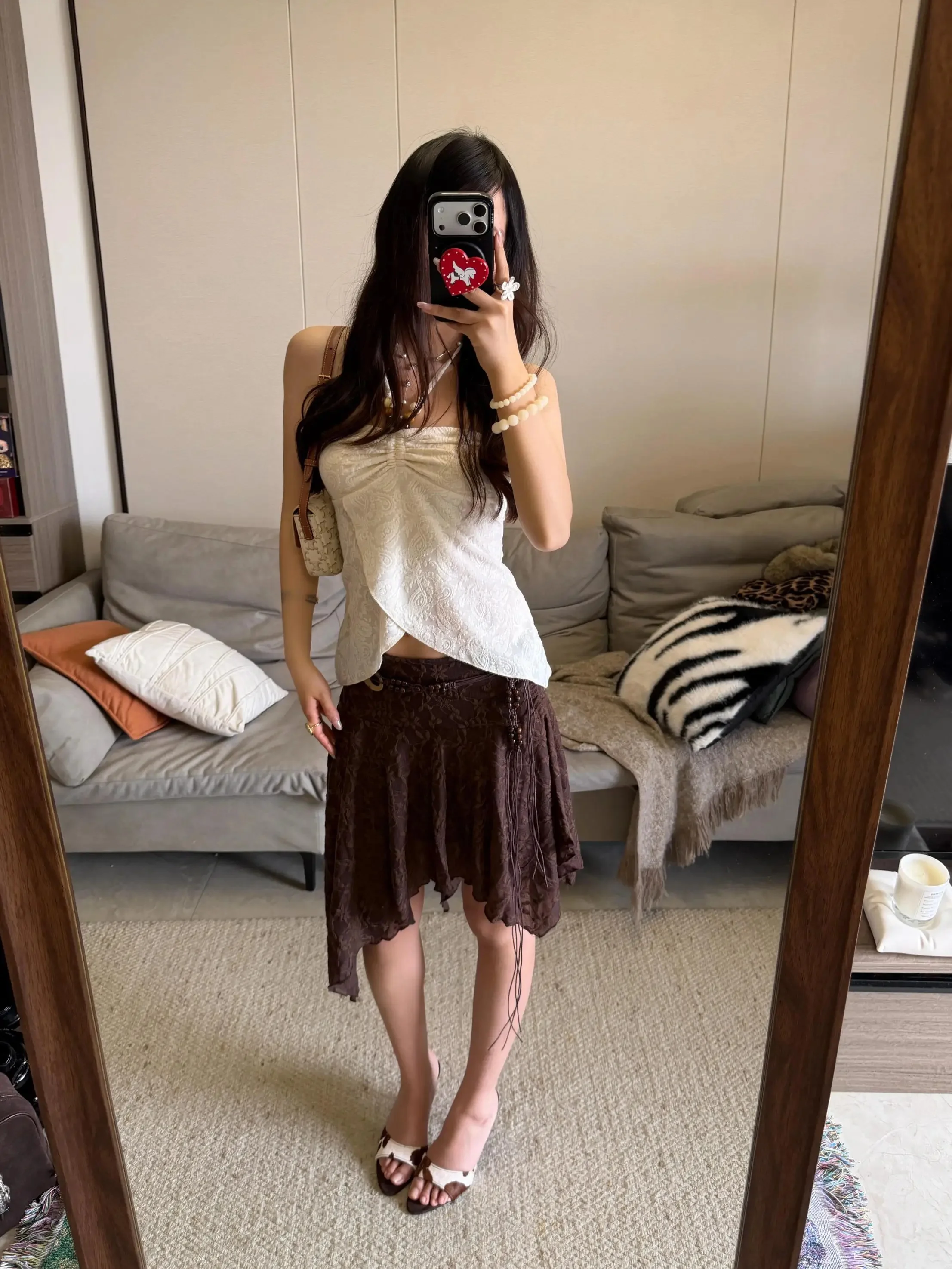 レトロデザイン 褐色レースロークラスタイプマキシスカート：20代女子のオシャレ着こなしに最適なA字型スカート
