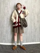 刺繍入りVネックボタンデザインニットカーディガン【男女兼用・秋冬用】