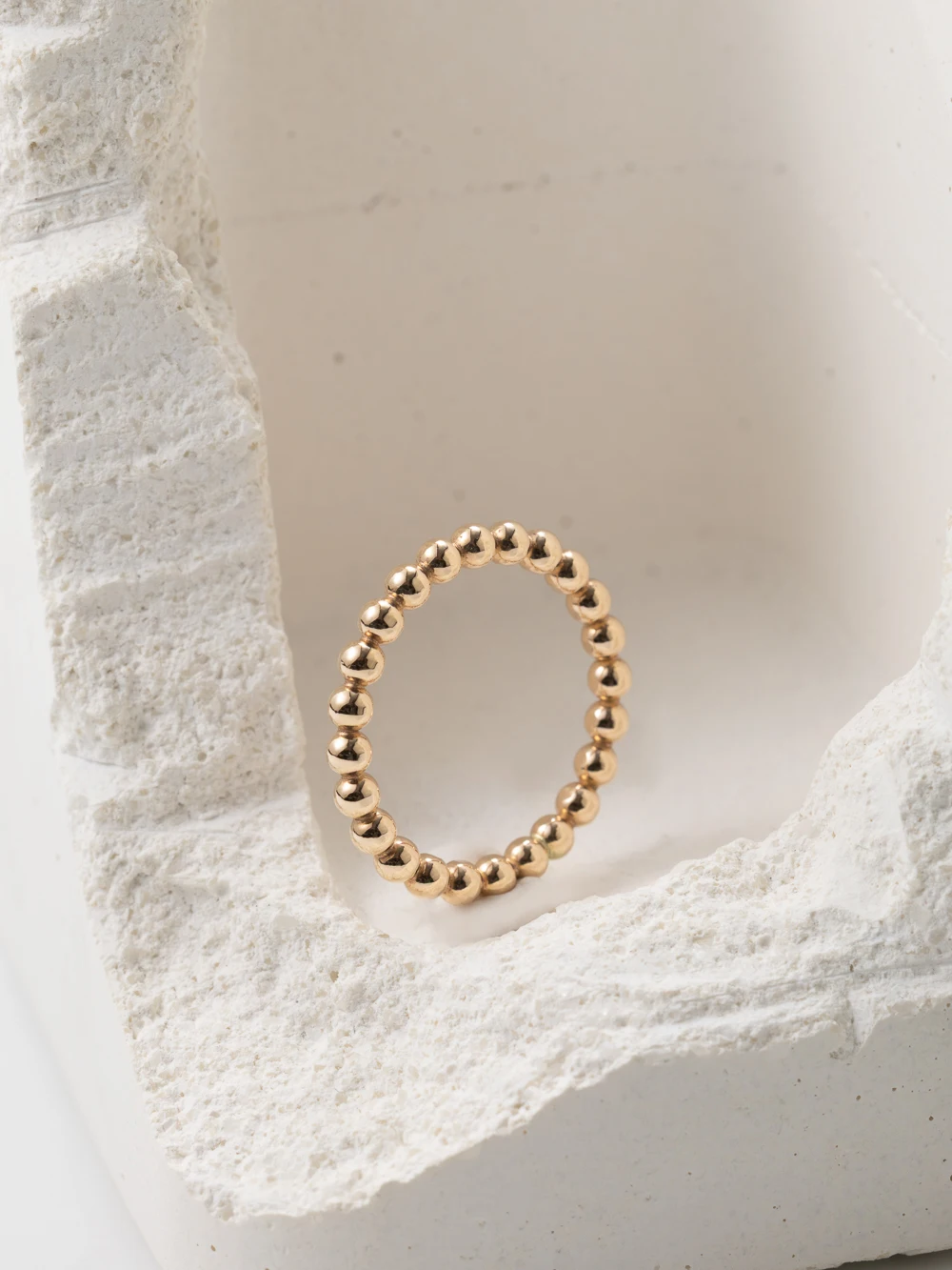 14k リングはどれくらいの価値があるか？そして、どんなシーンで活躍するのか？