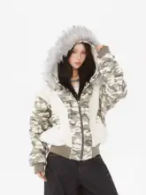 迷彩柄ショートパーカー【毛皮付き・冬用・女性用】