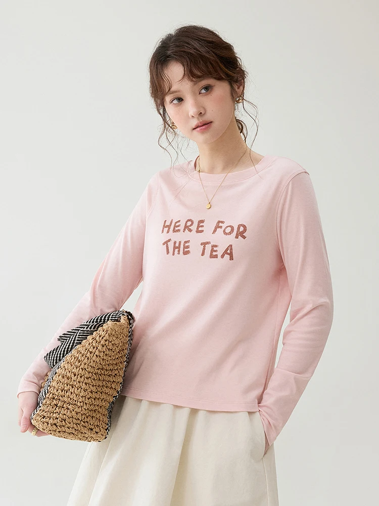 甘いピンクのロゴプリントTシャツ【レディース・春用・長袖・スリムフィット】