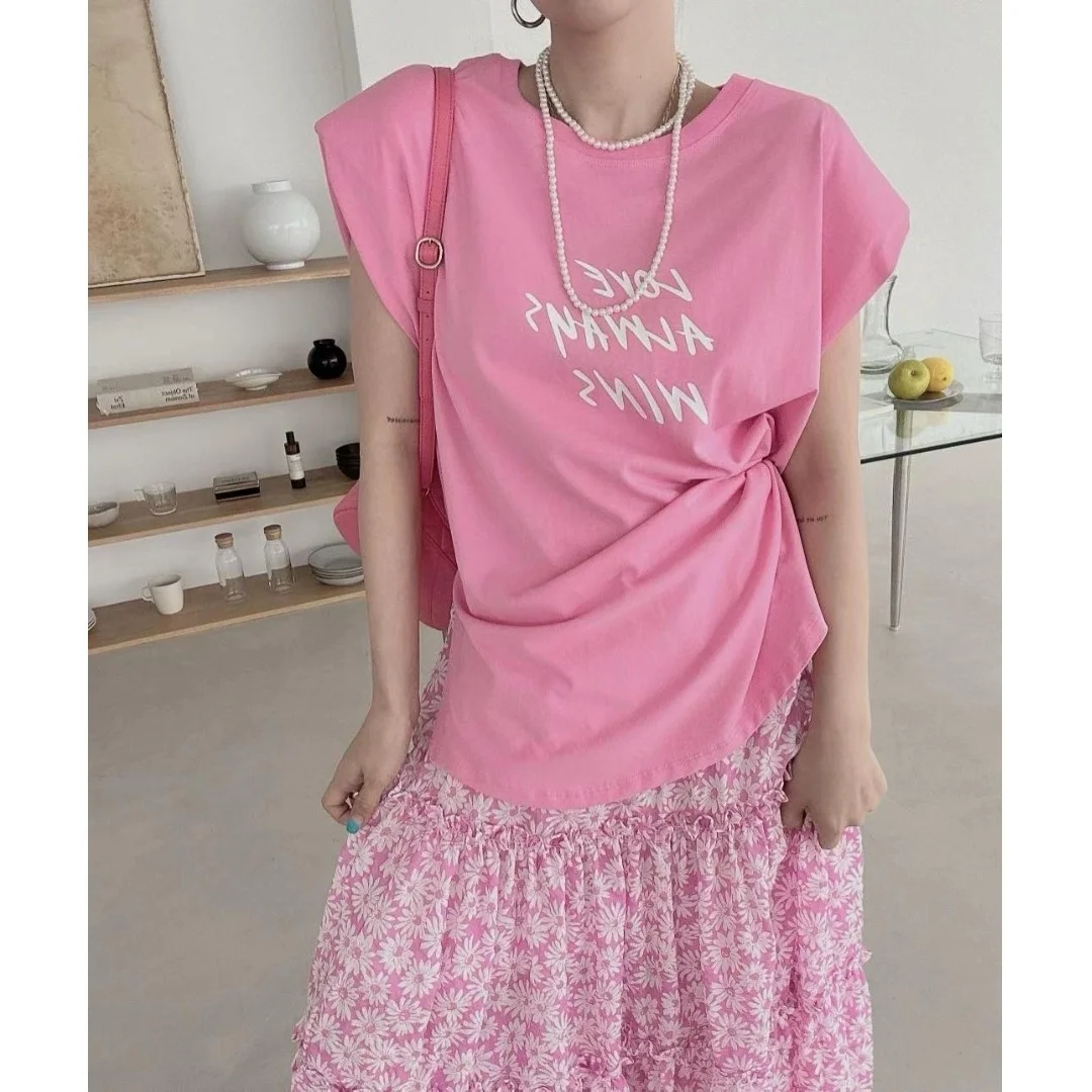 紺色Tシャツはどんな色か？その魅力と選び方を、実際の生活で体感してみた