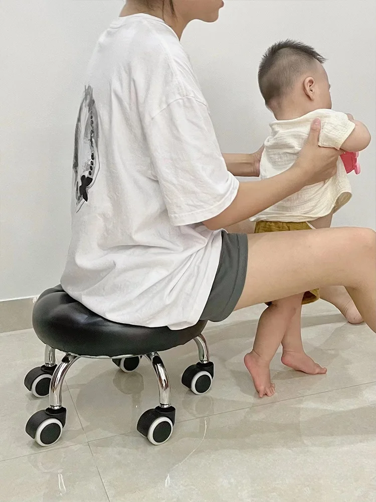 初めて家具を揃える人が迷う「スツール」はどう選ぶ？
