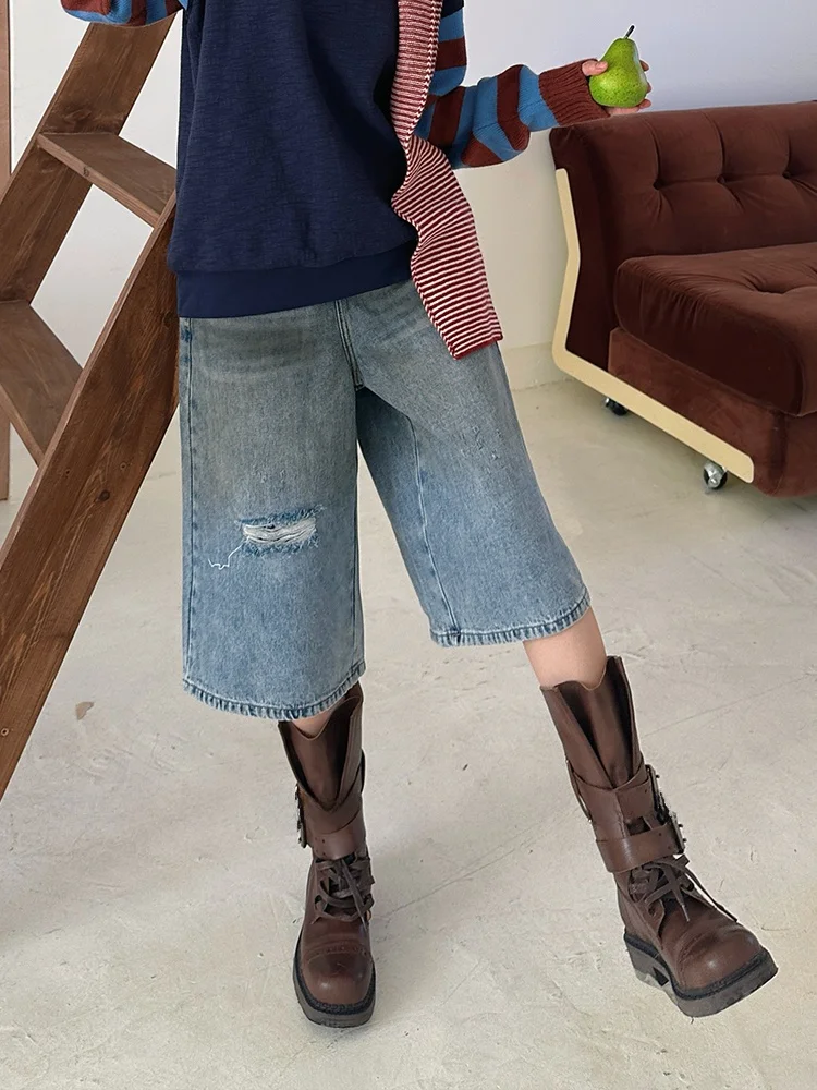 ヴィンテージ風デニムクロップドパンツ：Anna mooer YOUNQUEシリーズの特徴と実用性
