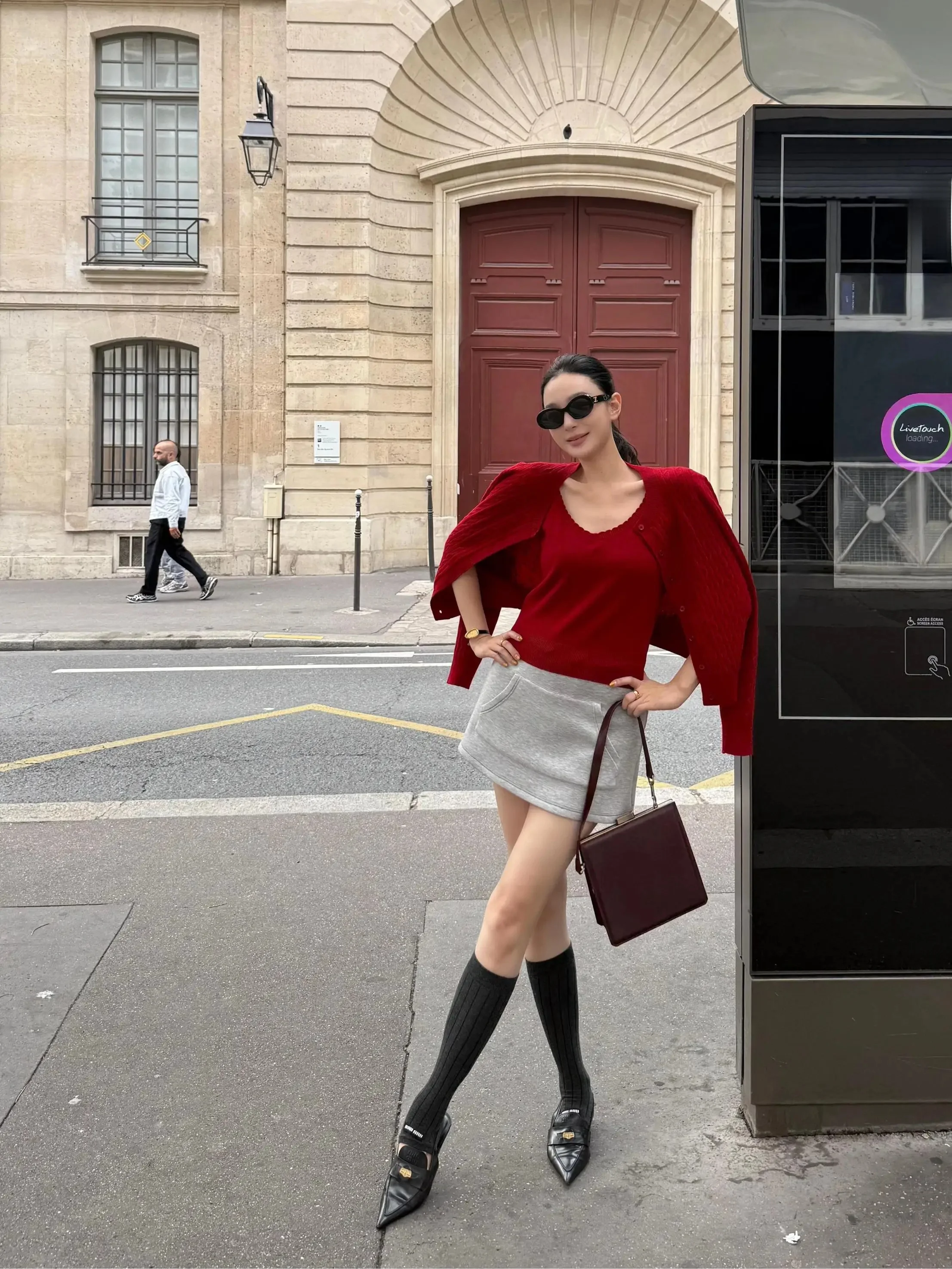 ロングカーディガンの着こなしで悩んでいるなら、この1点が解決する？
