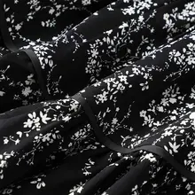 エレガントなデザインの花柄ワンピース【ロマンティック・ラウンドネック・リボン付き】