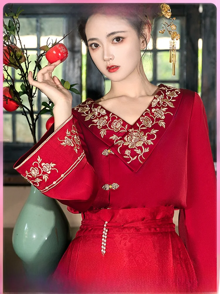 中国式婚礼で着る花嫁衣装は、本当に伝統的で華やかなのか？