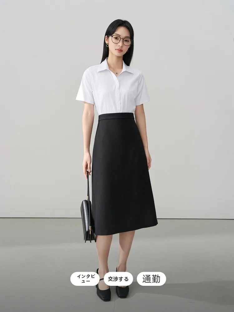 40代の研修にふさわしい服装は、シンプルで通気性の高いワンピースがベスト？
