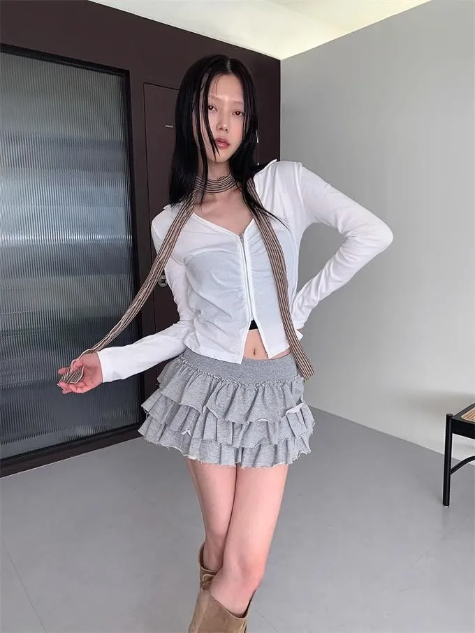 ぽっちゃり女性にぴったりのファッションは？バレエ風フリルチュニックとミニスカートのセットが解決する理由