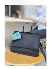 小型ナイロンショルダーバッグ【シンプルデザイン・斜め掛け・手提げ式】