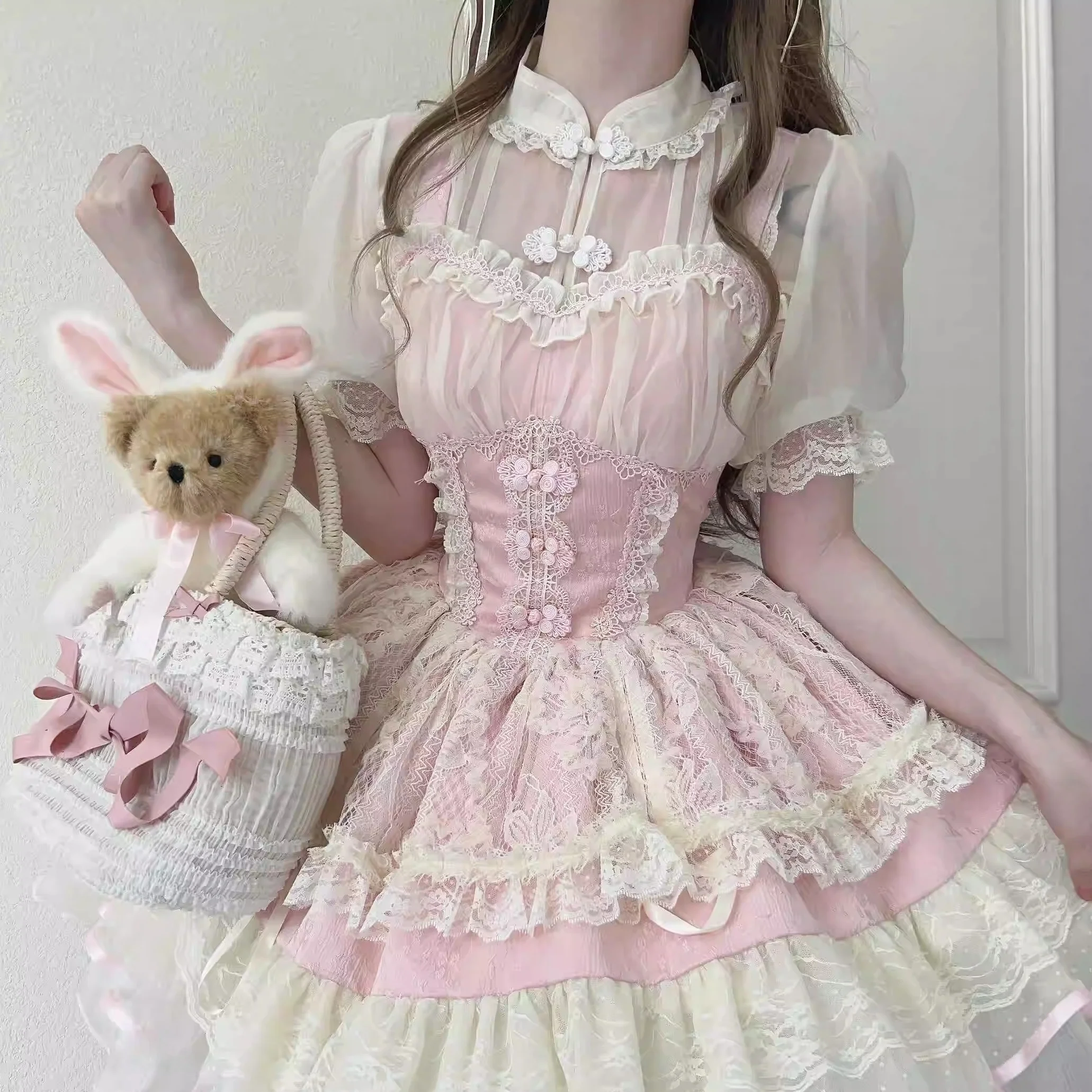 エロいコーデって何？ロリータスタイルのインナーシャツで解き明かす