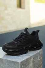 夏用メンズスポーツシューズ【通気性のあるメッシュ・プラットフォームデザイン】