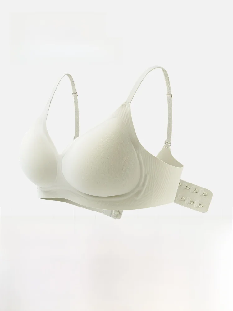 極上の柔らかさ ノンワイヤーブラジャー：小胸効果と副乳ケアを実現する3D軟承托設計