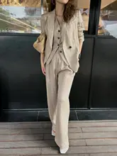 ラウンジスタイルのカーキ色リネンスーツ【ダブルブレストジャケット・ベスト・ワイドパンツ・セットアップ対応】