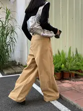 カジュアルなデザインの皺加工ストレートパンツ【レディース・ワイドレッグ・デニム】（セットアップ対応）