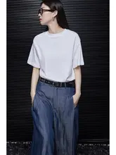 白色のコットンTシャツ【レディース・クルーネック・ゆったり・夏用・快適】