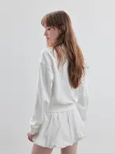 バタフライリボンプリントのショートクルーネックスウェットシャツ【韓国風・秋冬用】