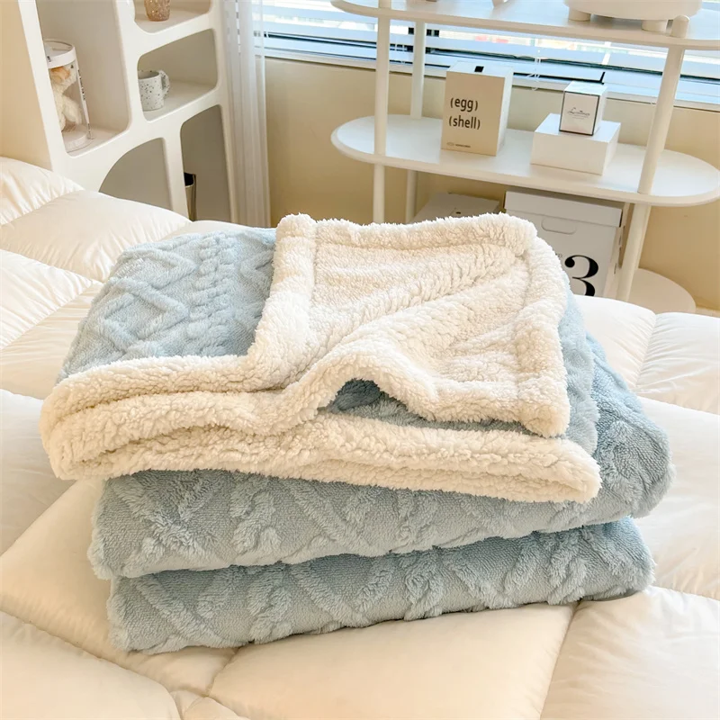冬の部屋にぴったりなブランケットは、どう選ぶ？