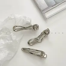 シンプルで洗練されたデザイン！シルバー系 前髪クリップ【サイドフリンジ用・アクセサリー】