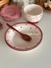 レトロなインス風赤いチューリップシリーズの陶器製皿とボウル【釉下彩・家庭用】