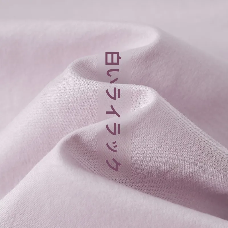 淡い紫色のコットンT  シャツを選ぶべき理由は？夏の日常に溶け込むような1枚